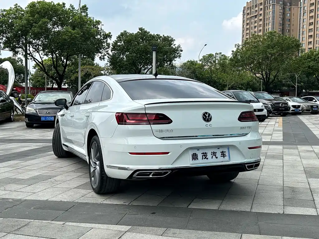 Volkswagen CC — миниатюра 6