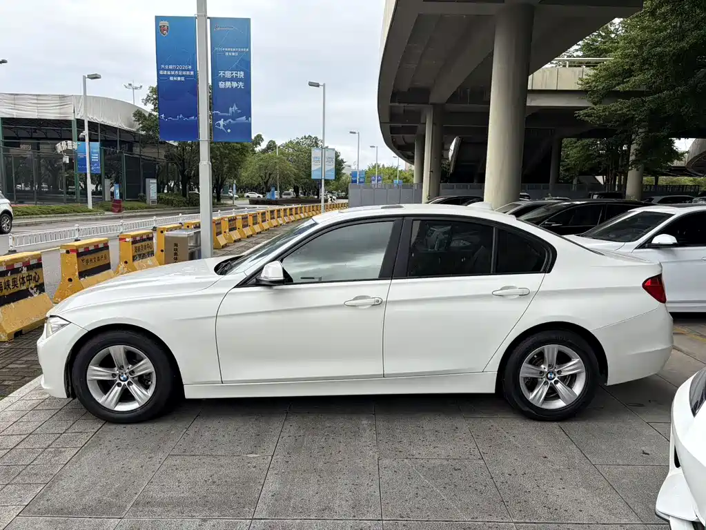 BMW 3 Series — миниатюра 4