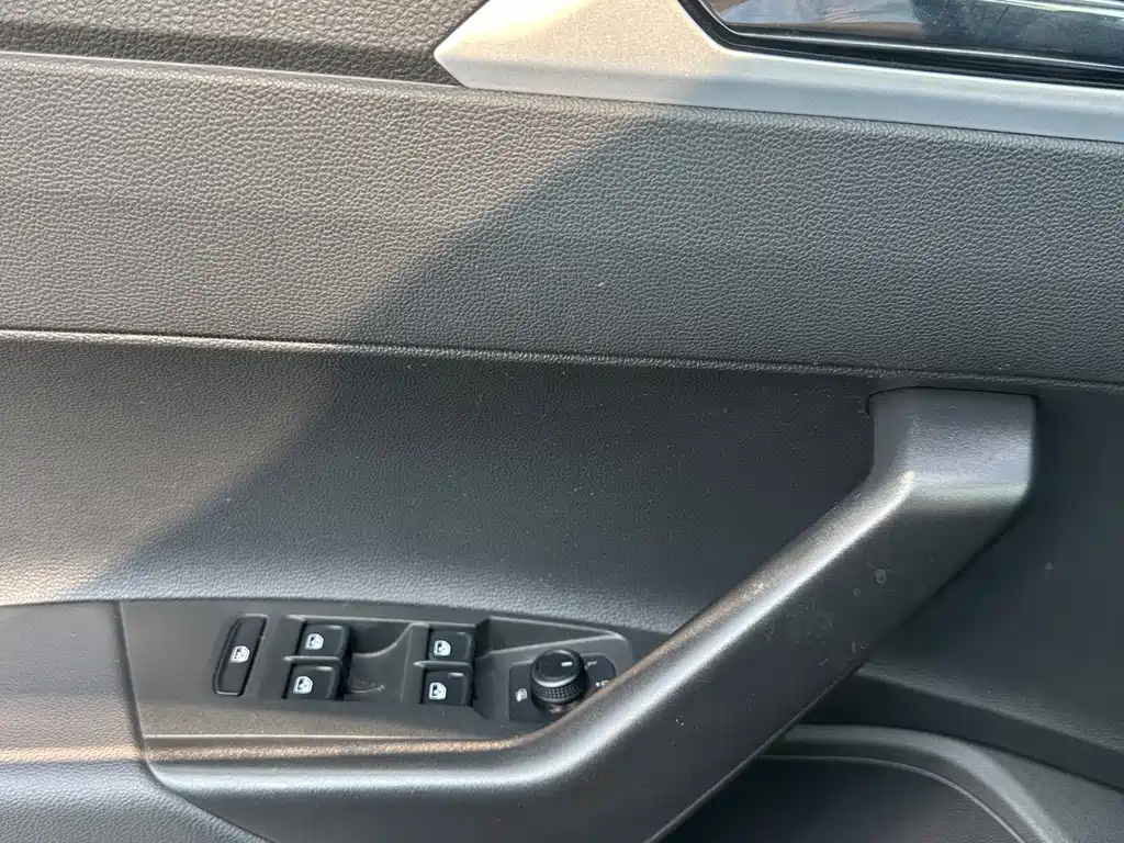Volkswagen Polo — миниатюра 13