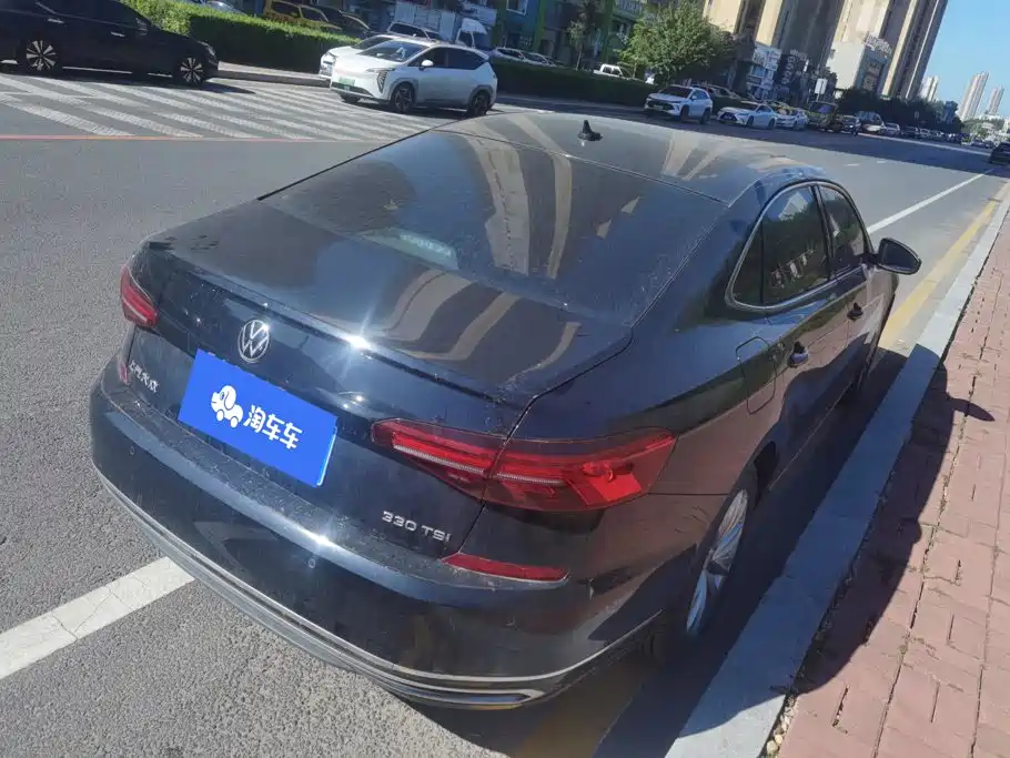 Volkswagen Passat — миниатюра 3