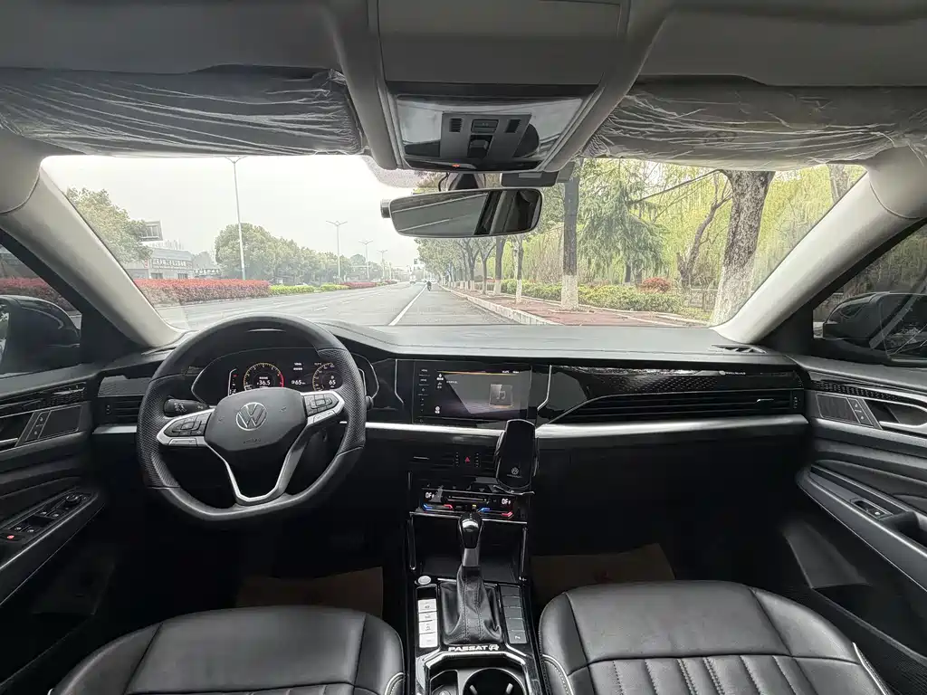 Volkswagen Passat 2022 330TSI Elite