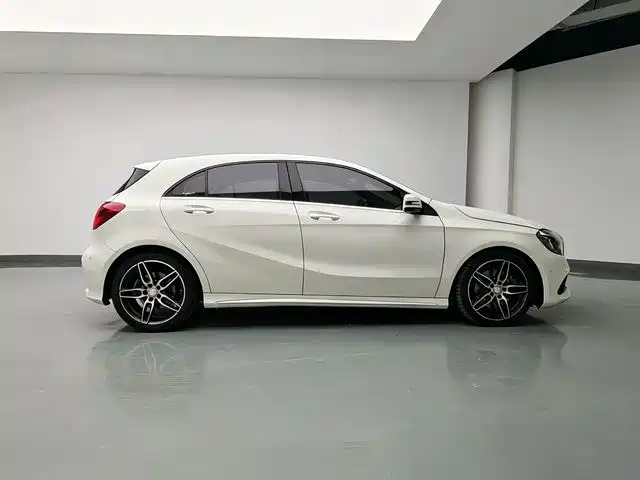 Mercedes-Benz A-Class (Import) A 260 Sport Type, фото 17