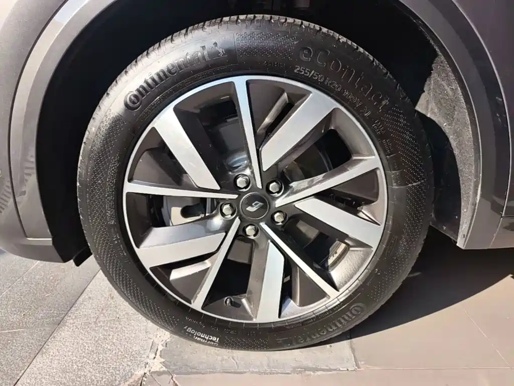 Li Auto Li L8 — миниатюра 23