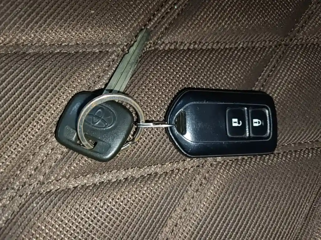 Toyota Yaris L — миниатюра 9