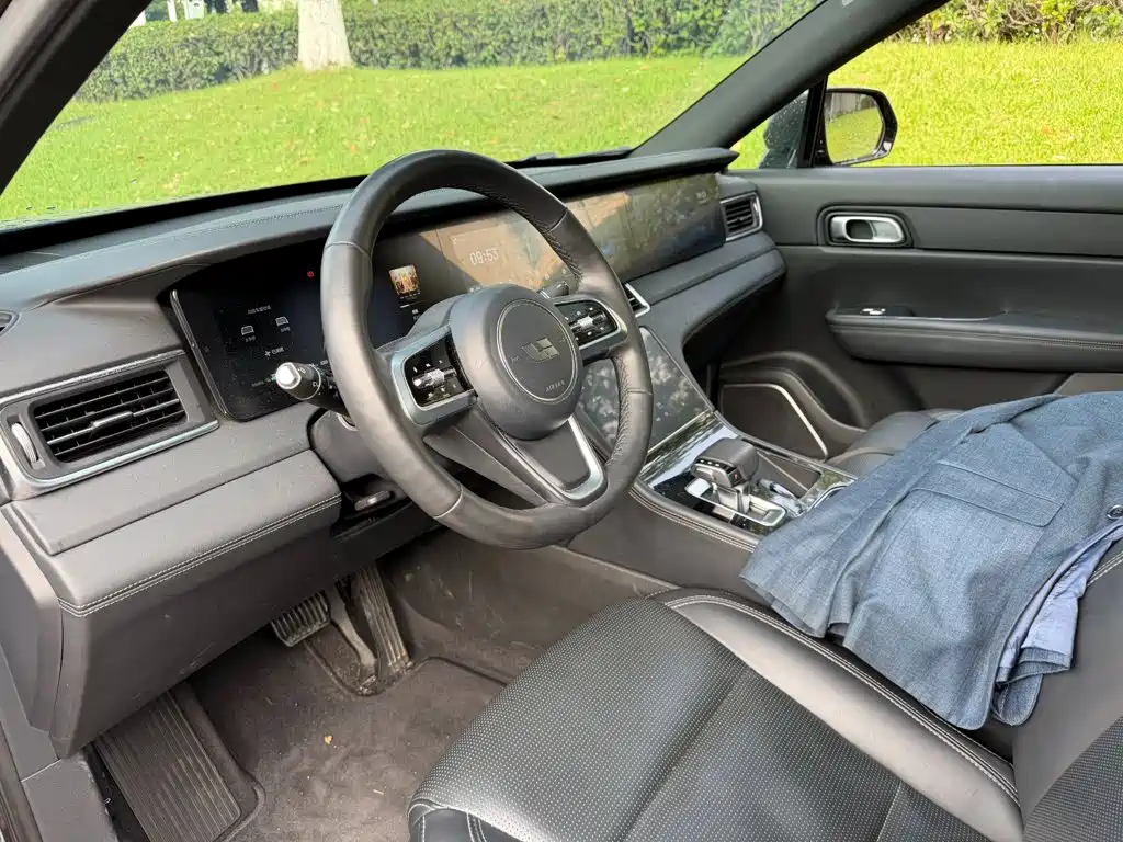 Li Auto Li ONE — миниатюра 7