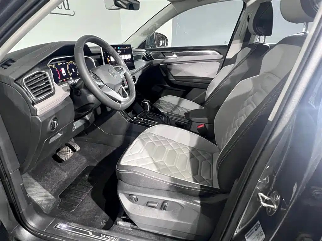 Volkswagen Tayron 2023 330TSI Luxury Plus