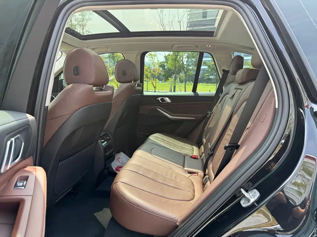 BMW X5 (Import) — миниатюра 11