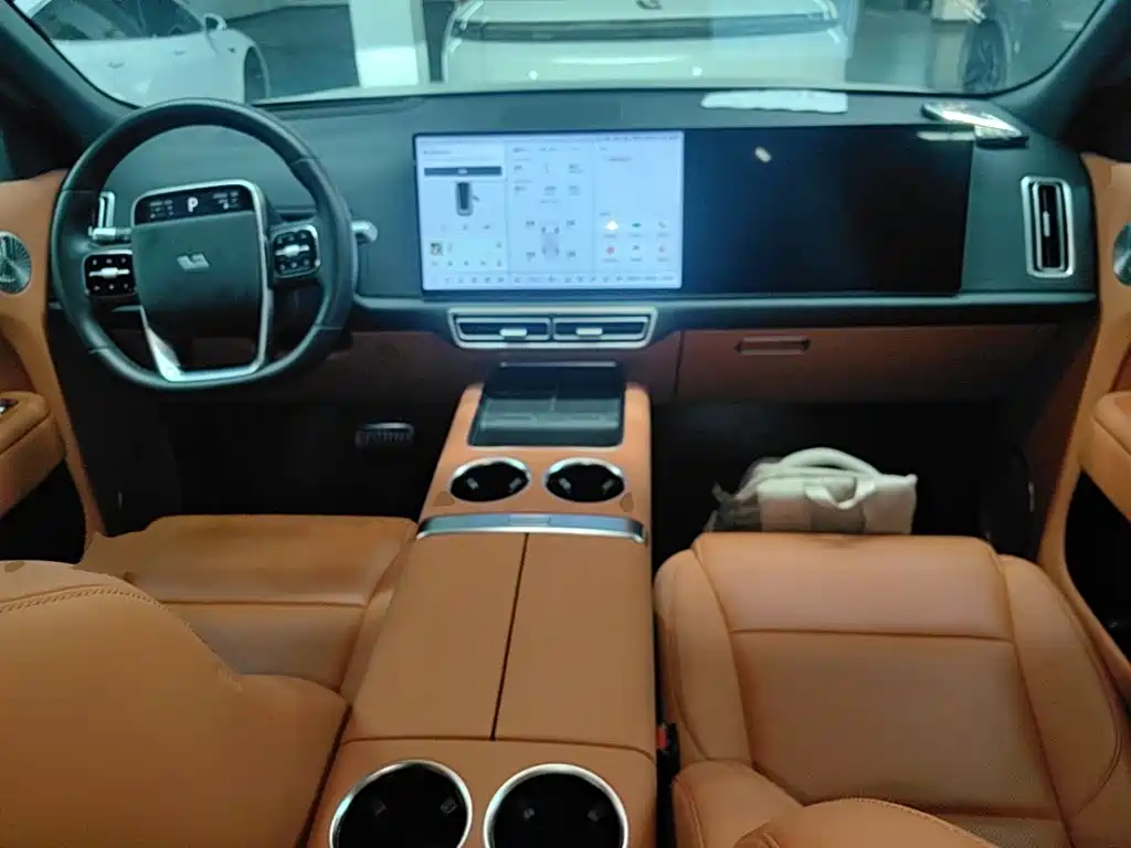 Li Auto Li L8 — миниатюра 10
