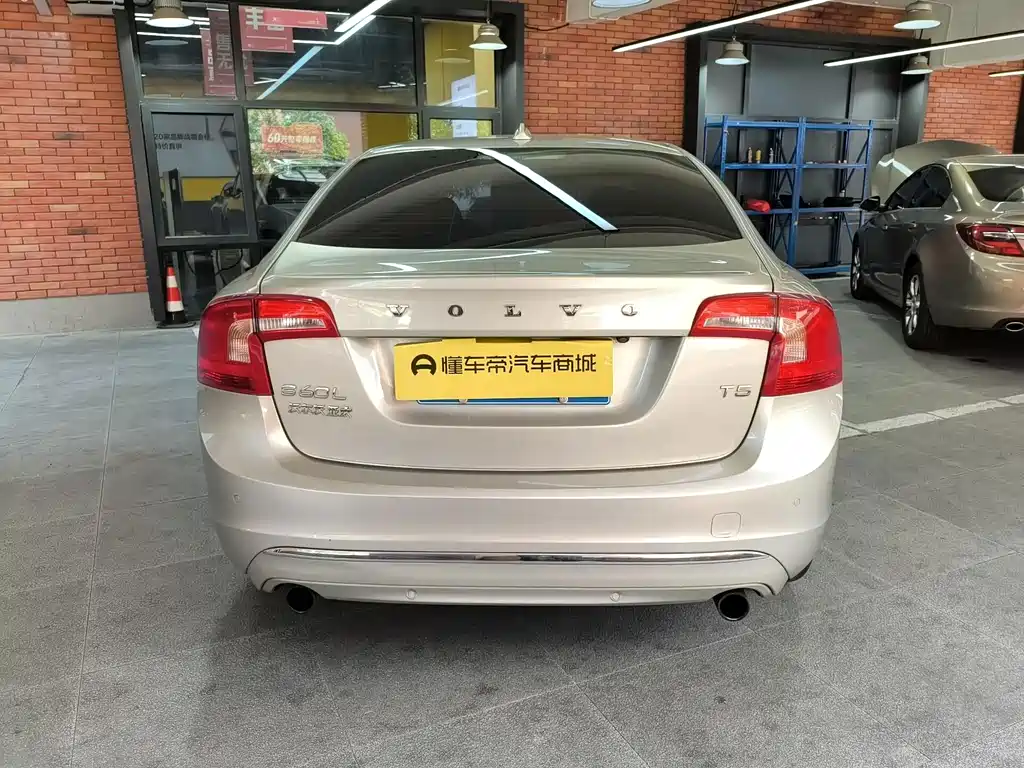 Volvo S60 — миниатюра 20