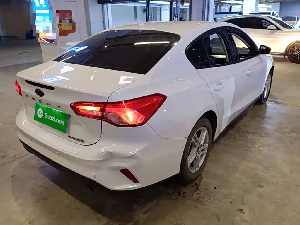 Ford Focus — миниатюра 7