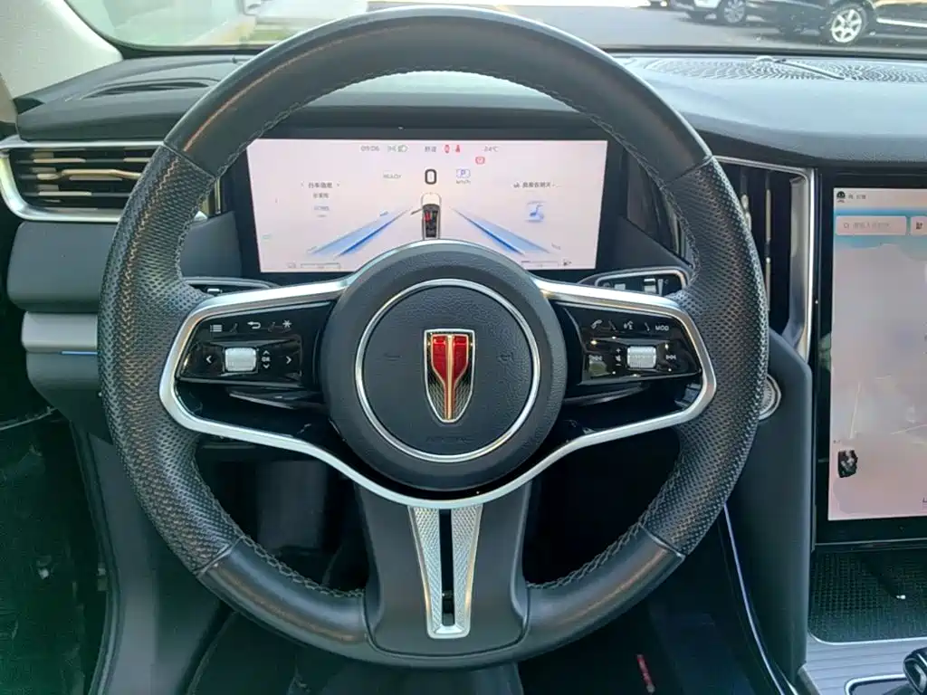 Hongqi Hongqi HS7 PHEV — миниатюра 11