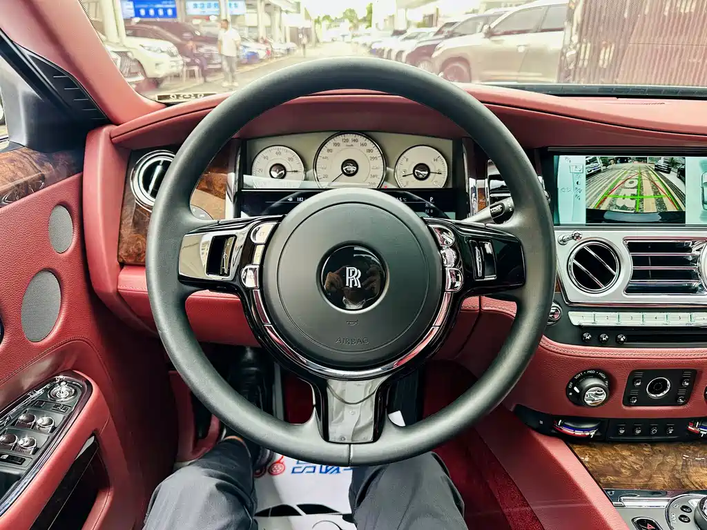 Rolls-Royce Ghost — миниатюра 6