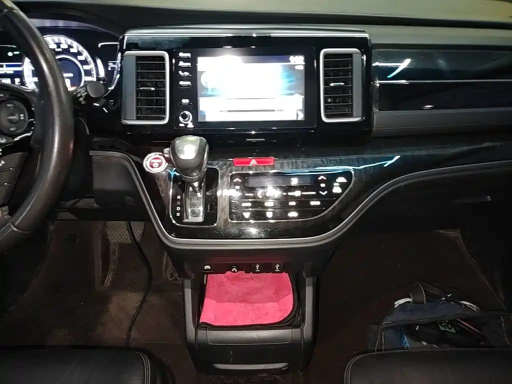 Honda Elysion — миниатюра 13