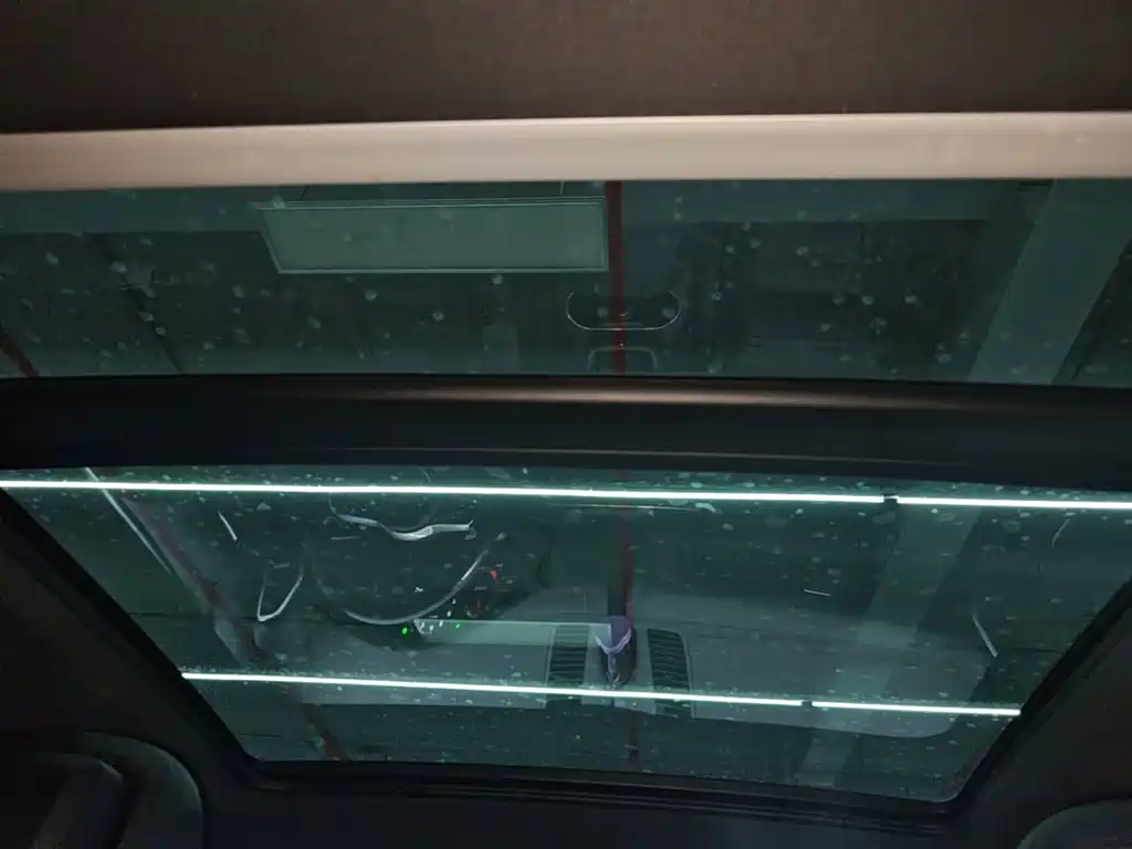 Porsche Cayenne — миниатюра 18
