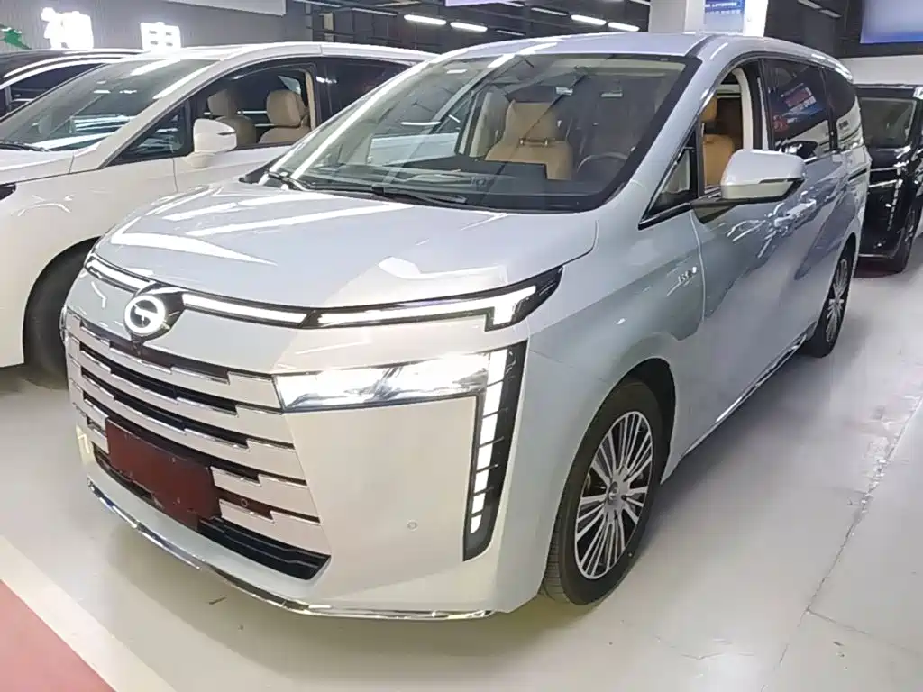 GAC Motor Trumpchi E8 PHEV — миниатюра 2