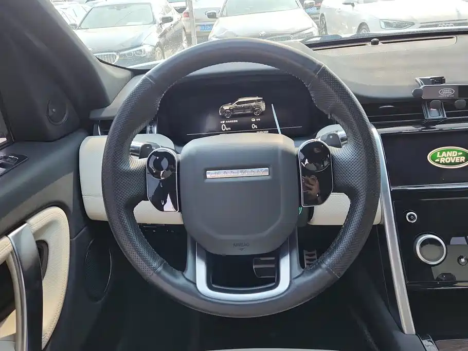 Land Rover Discovery Sport Hybrid — миниатюра 15