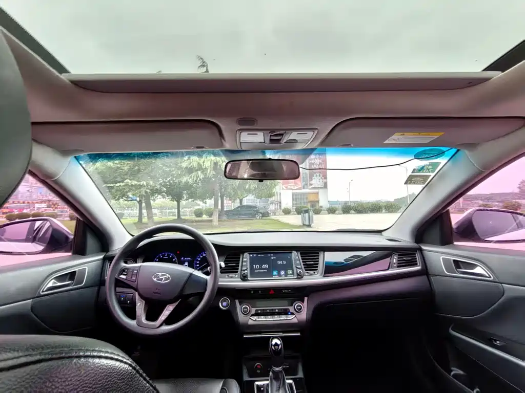 Hyundai Mistra — миниатюра 6