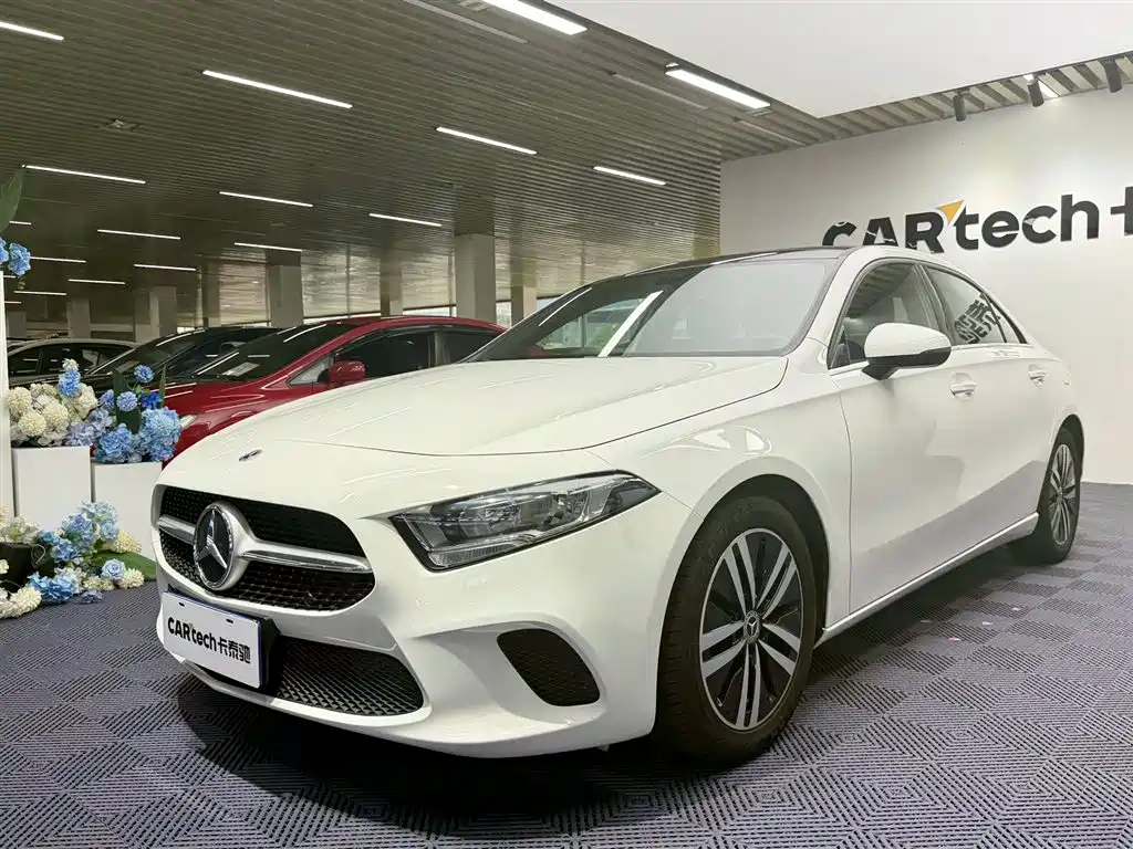 Mercedes-Benz A-Class 2020 Facelift A 180 L
