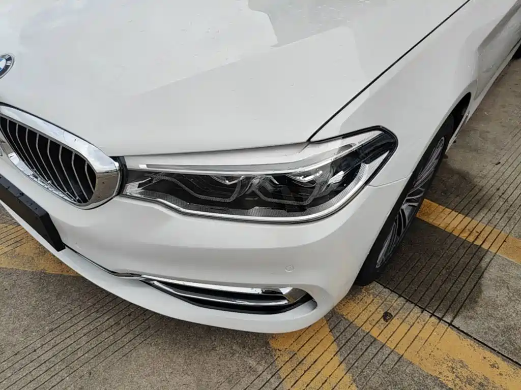 BMW 5 Series — миниатюра 24