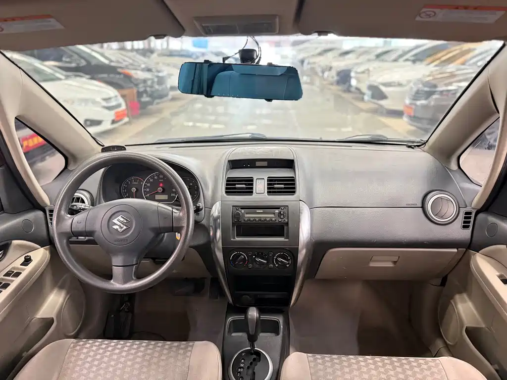 Suzuki SX4 2011 1.6L AT Comfort