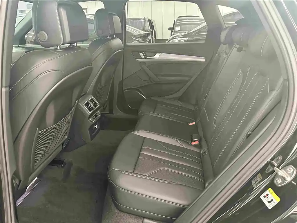 Audi Q5L — миниатюра 13