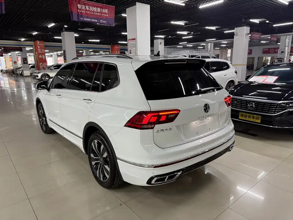 Volkswagen Tiguan L — миниатюра 10