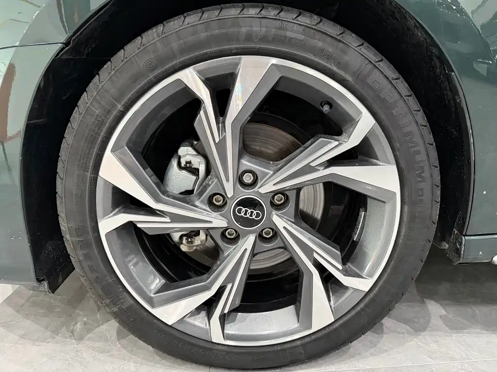 Audi A3 2023 A3L Limousine 35 TFSI Luxury Sport