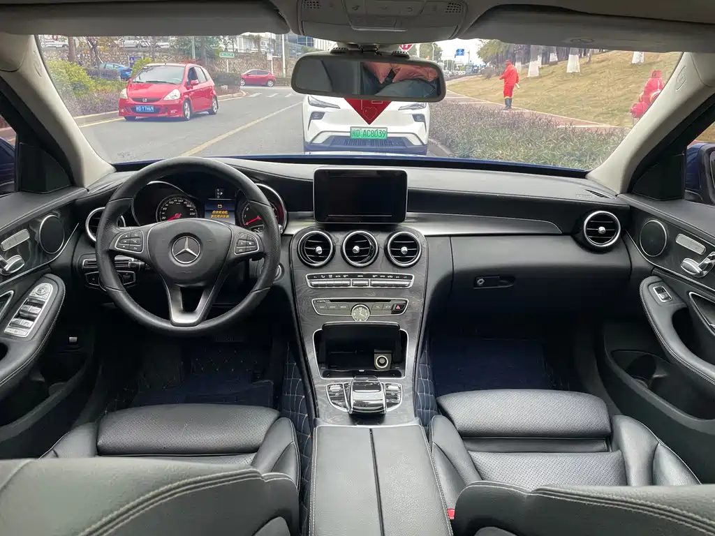 MERCEDES-BENZ C CLASS