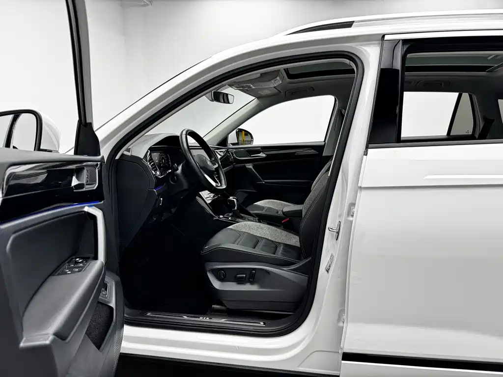 Volkswagen Tayron GTE — миниатюра 9