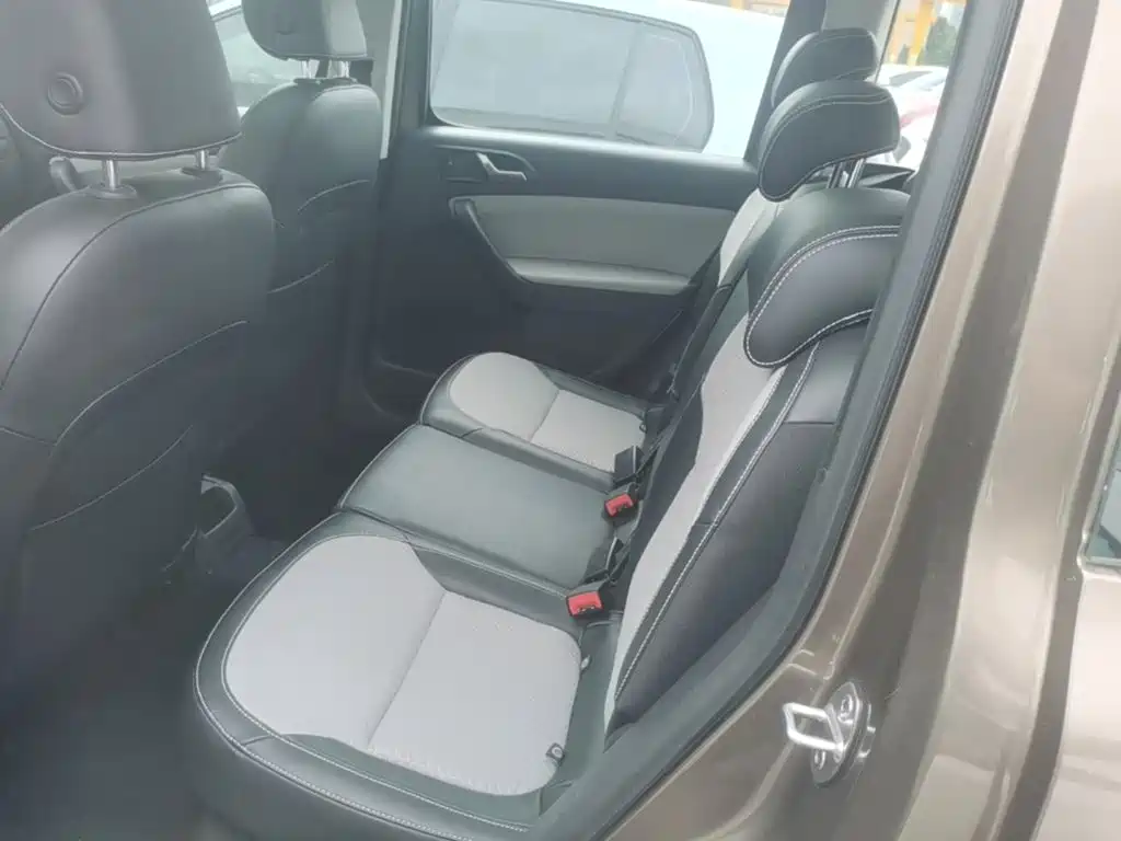 Skoda Yeti — миниатюра 17