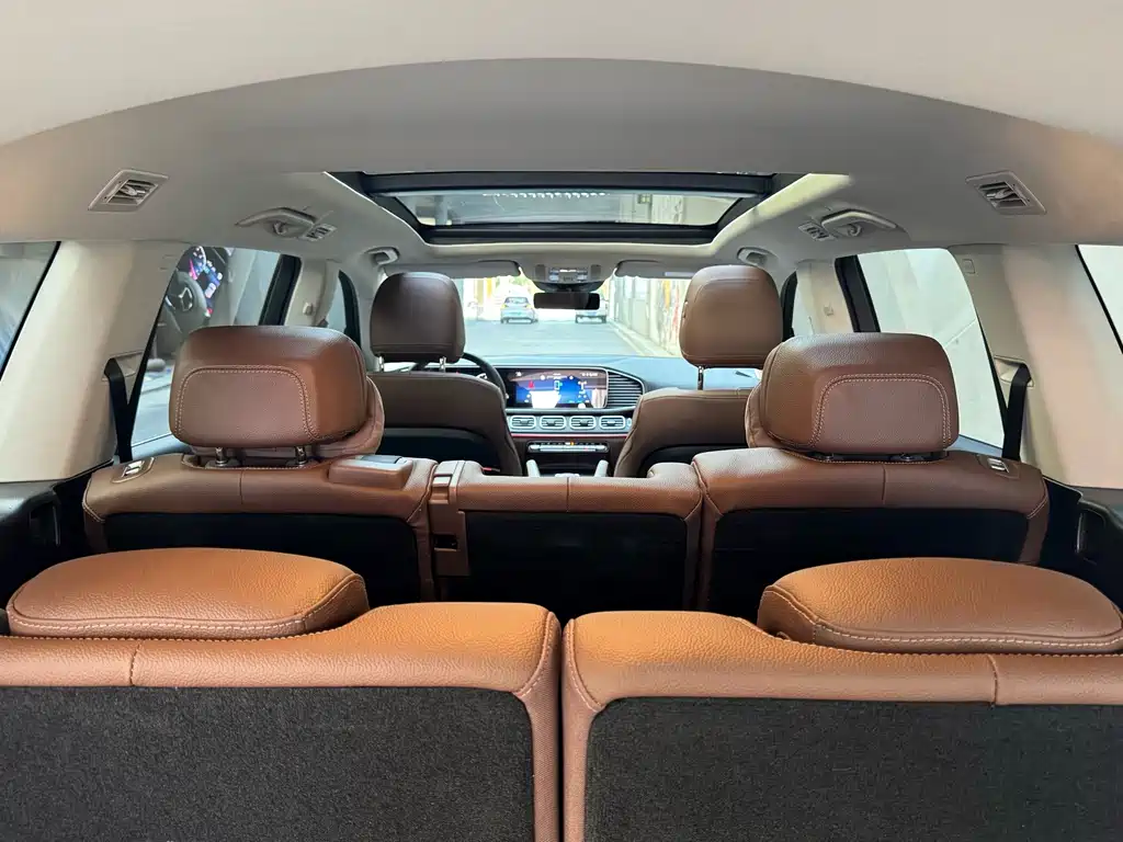 Mercedes-Benz GLS — миниатюра 19