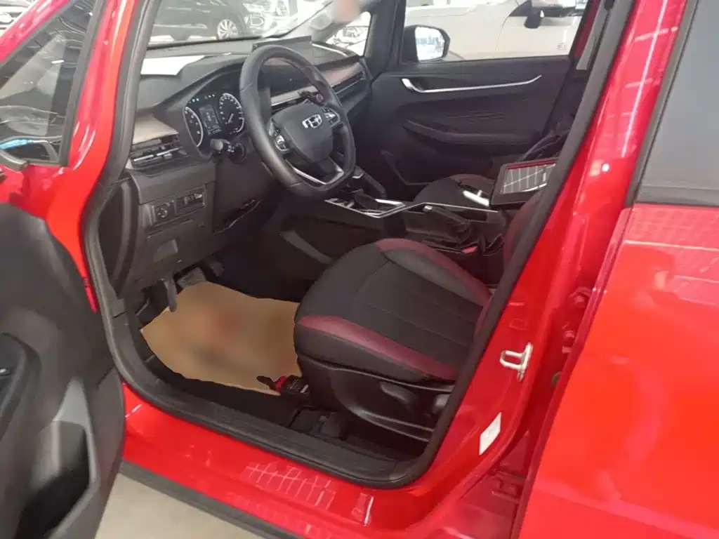 Geely Vision X3 — миниатюра 15