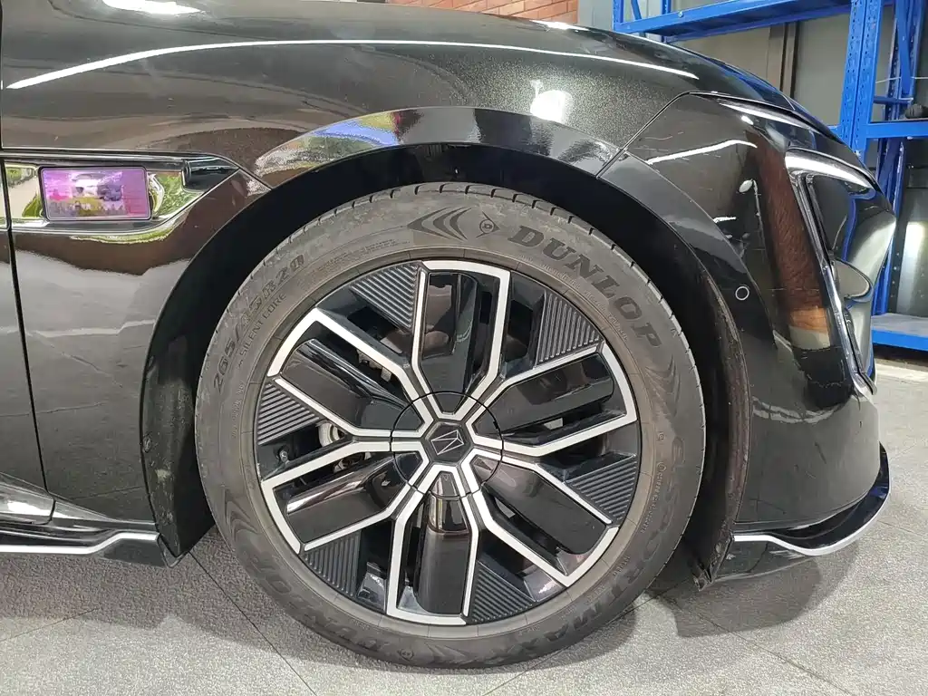 Avatr Avatr 12 — миниатюра 17