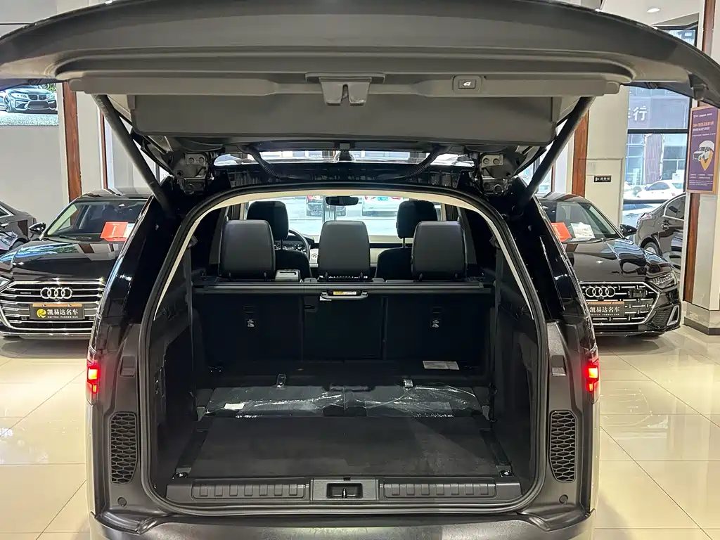 Land Rover Discovery — миниатюра 27