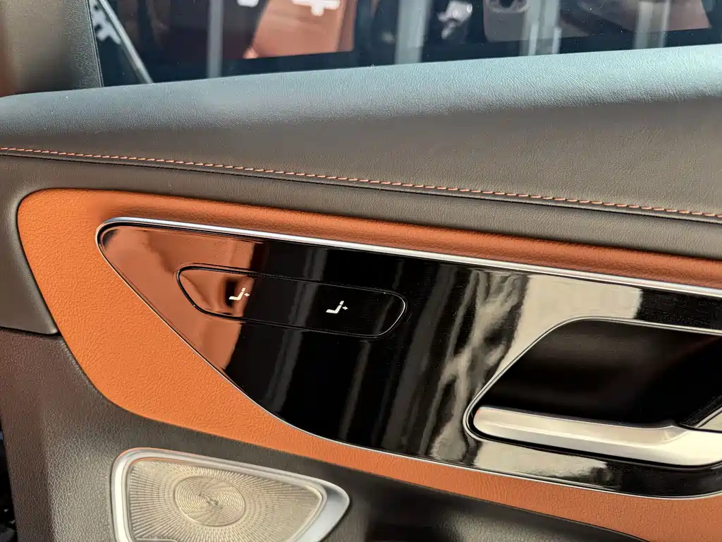 Mercedes-Benz GLC — миниатюра 42