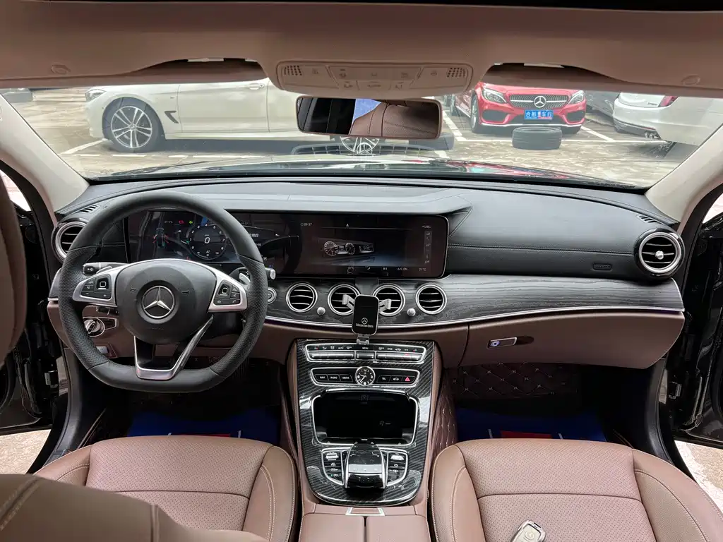 Mercedes-Benz E-Class — миниатюра 30