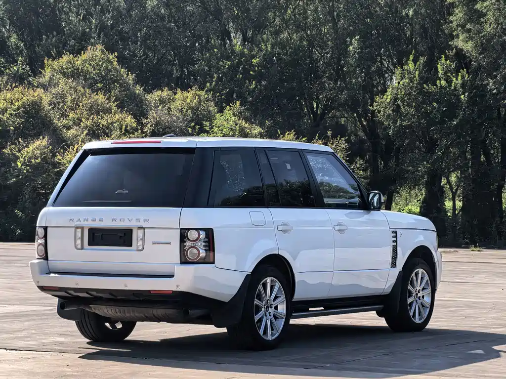 Land Rover Range Rover — миниатюра 6