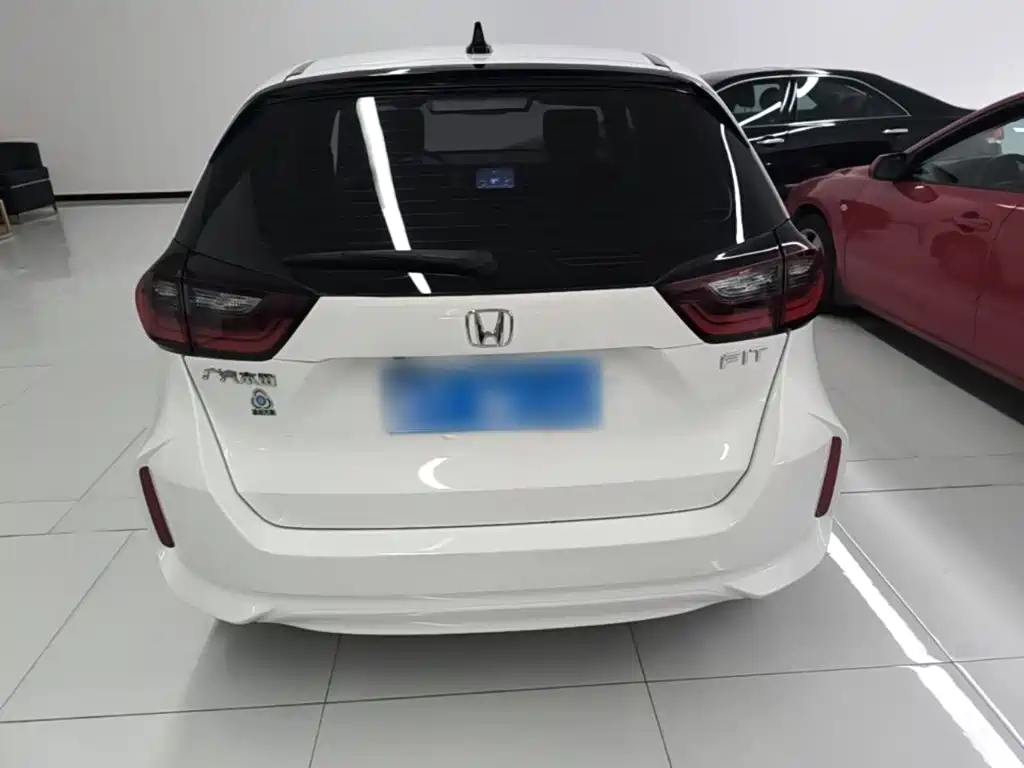 Honda Fit — миниатюра 6