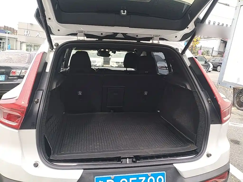 Volvo XC40 — миниатюра 19