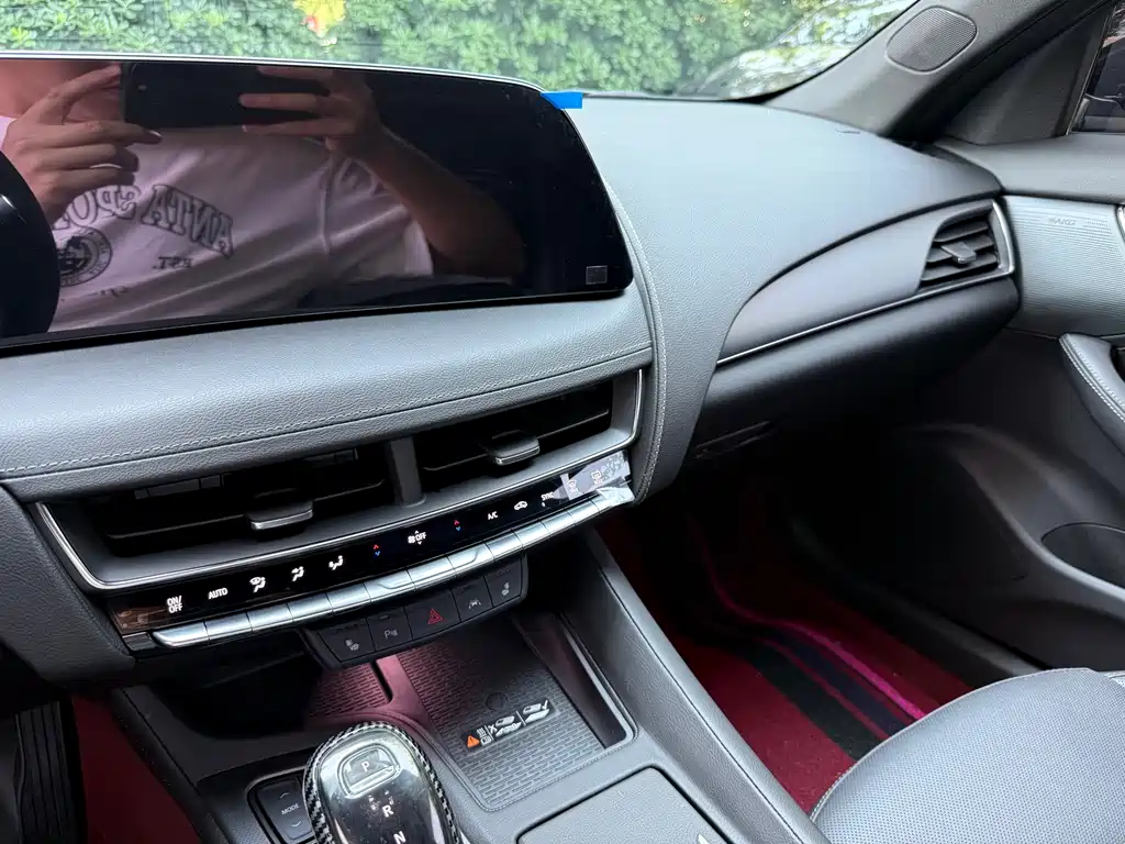 Cadillac CT5 2024 28T Luxury Pro