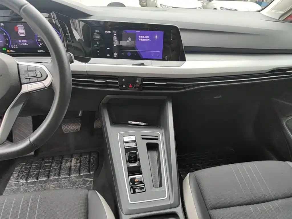 Volkswagen Golf — миниатюра 13