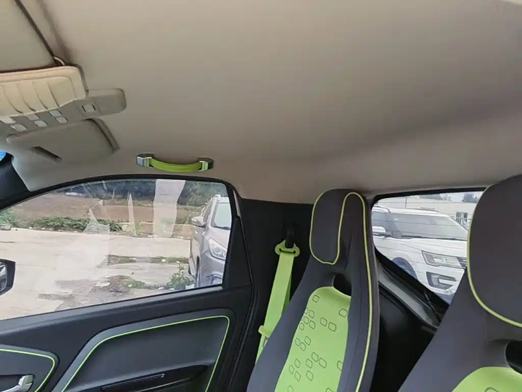 Baojun E100 — миниатюра 18