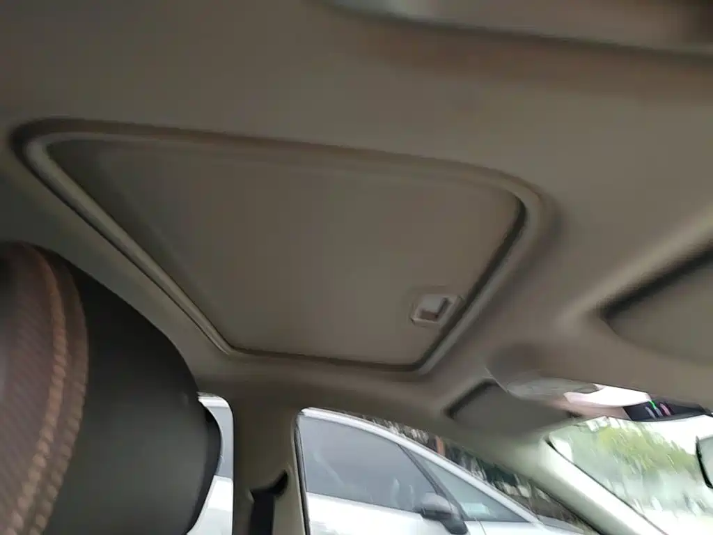 Buick Verano — миниатюра 18
