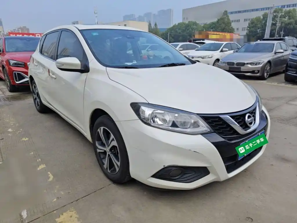 Nissan Tiida — миниатюра 4
