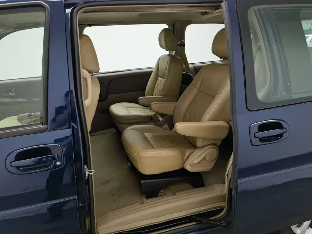 Buick GL8 — миниатюра 15