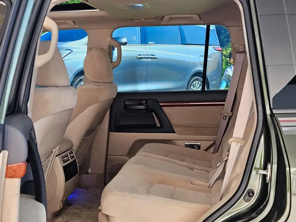 Toyota Land Cruiser — миниатюра 20