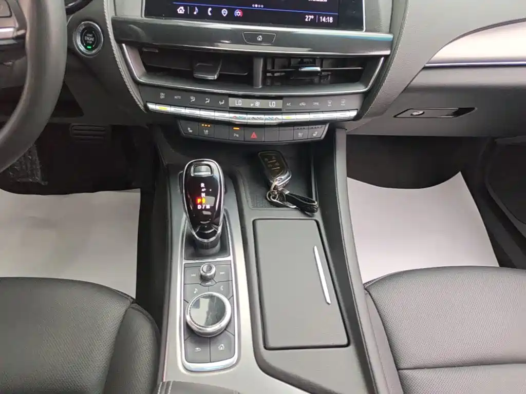 Cadillac CT5 — миниатюра 14