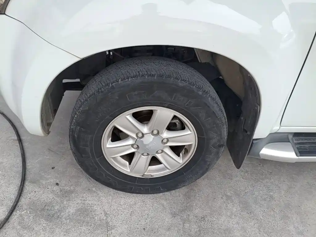 Isuzu Lingtuo — миниатюра 23