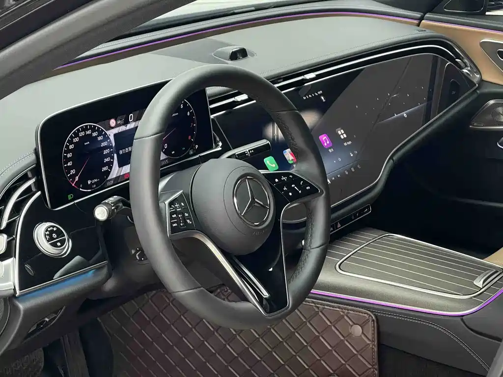 Mercedes-Benz E-Class — миниатюра 13