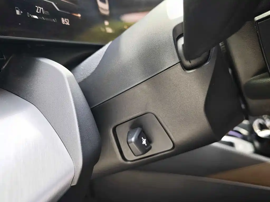 BMW 5 Series — миниатюра 15